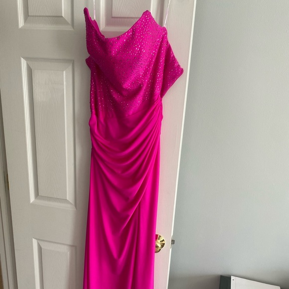 Sherri Hill Prom Dress 💖 - Picture 3 of 10